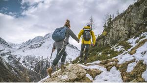 7 Essential Rules for Winter Hiking