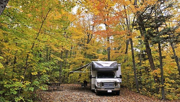 How to Score a Great Campsite for a Beautiful Fall Trip