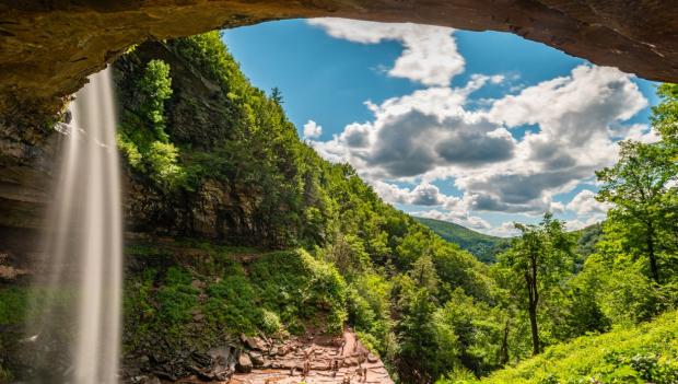 New York best waterfall hike